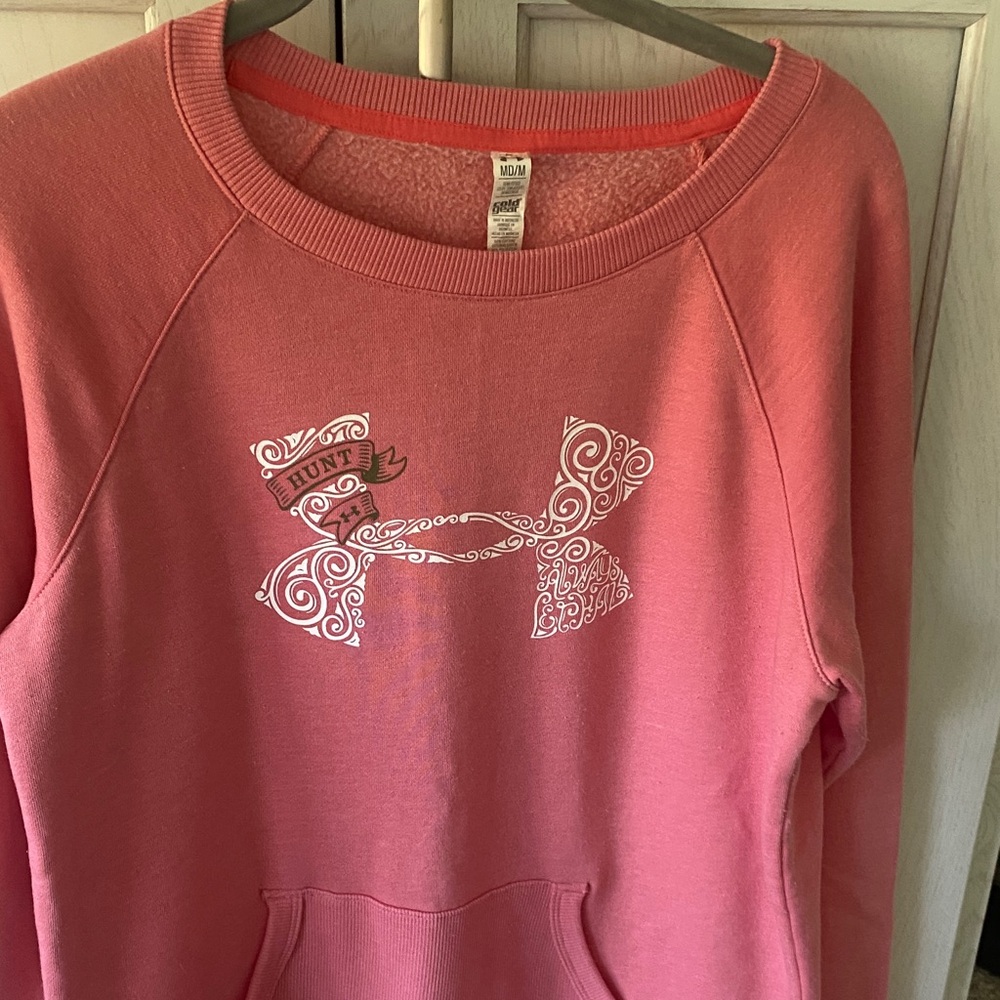 Under Armour Coral peach/coral Scoop Neck Pullover with Decorative Logo
